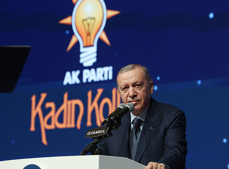Cumhurbaşkanı Erdoğan: “Kadınları Dışlayan Hiçbir Siyasi Hareket Başarılı Olamaz”