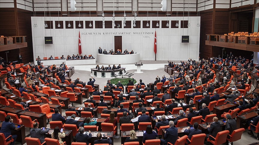 Meclis’te Yoklama Krizi